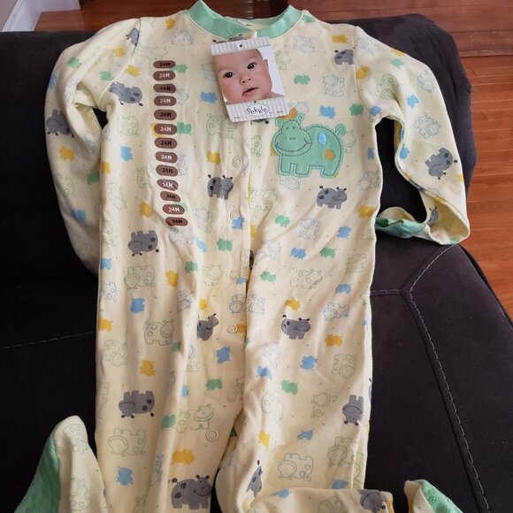 Onesie with feet - Picture 1 of 1